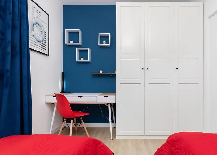 Apartment Redlowo & 2 Bedrooms & Parking By Noclegi Renters