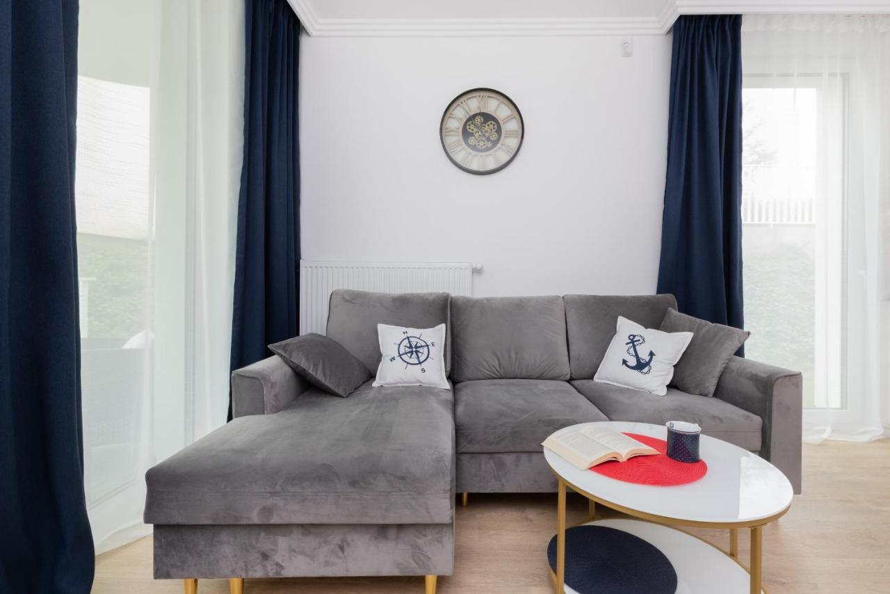 Redlowo & 2 Bedrooms & Parking By Renters