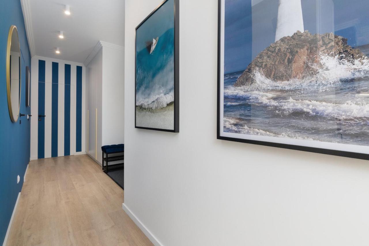 Apartment Redlowo & 2 Bedrooms & Parking By Renters Gdynia