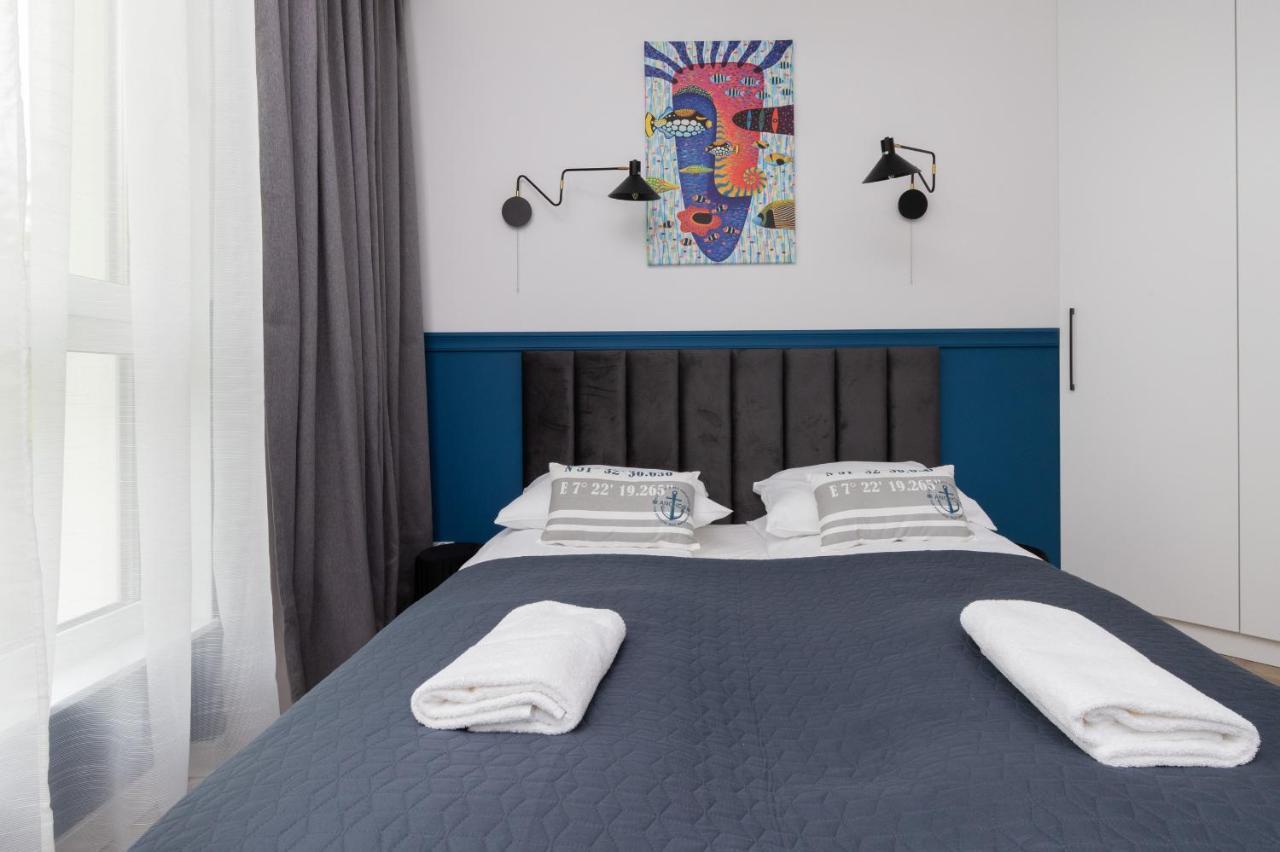 Redlowo & 2 Bedrooms & Parking By Renters Apartment Gdynia